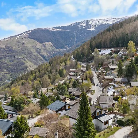 Alpesi faház Pomme De Pin - Authentique Et Spacieux *